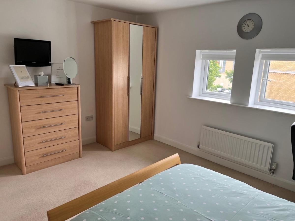 Peterborough, Hampton Vale Lakeside En-Suite Large Double Bedroom With Great Modern Facilities Exterior photo